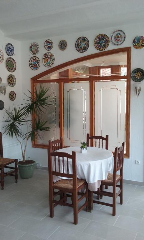 Hotel la Masia Portbou Exterior foto