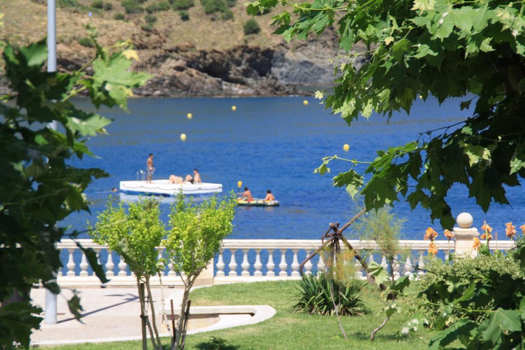 Hotel la Masia Portbou Exterior foto